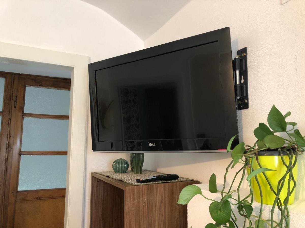 Apartamento Casa Di Aristide Erba Exterior foto